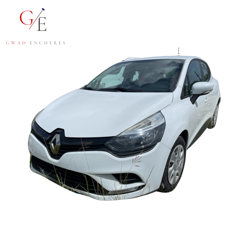 15 - RENAULT CLIO - 138